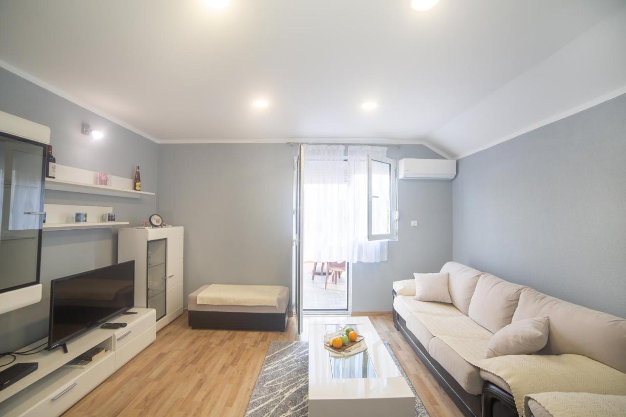 Apartment Milena Virpazar Esterno foto